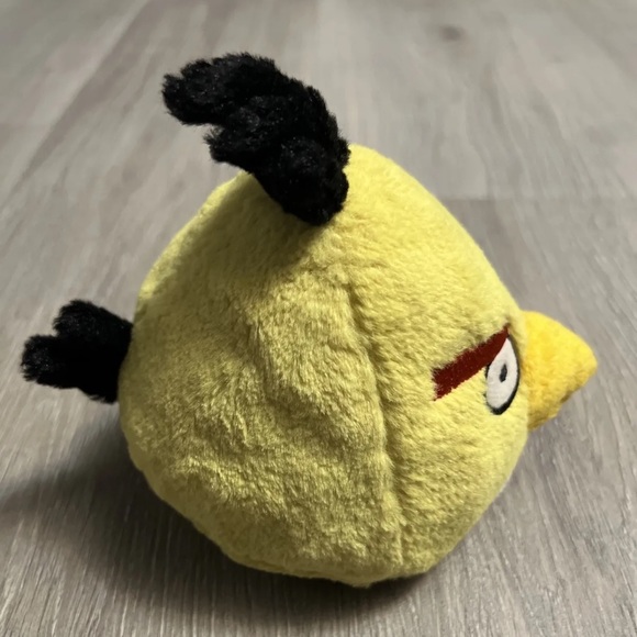 Angry Birds Commonwealth Plush Yellow Canary Chuck Charles 5” inch 2010 No Sound - Picture 4 of 7